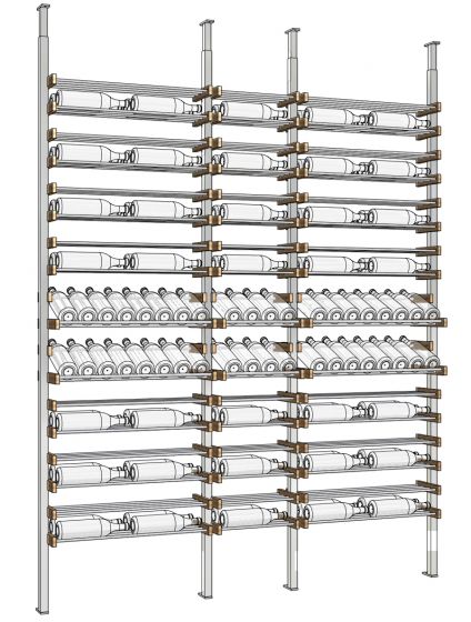 Modern vinkällarlayout med hyllor och ställningar i trä och metall för optimal förvaring av flaskor.