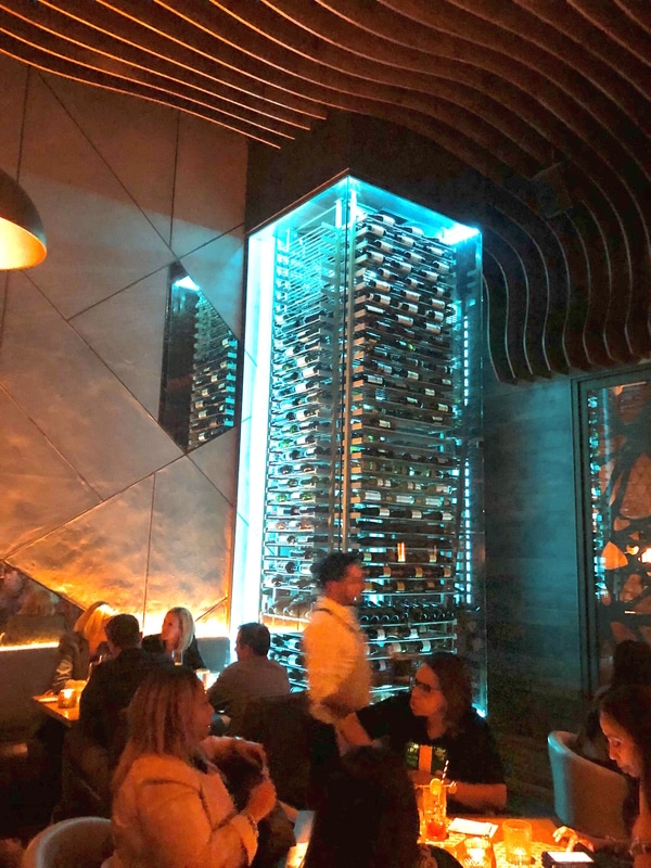 Moderne-wine-cellar-restaurant-13