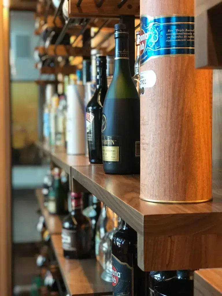 Lacquered walnut countertop wine cellar